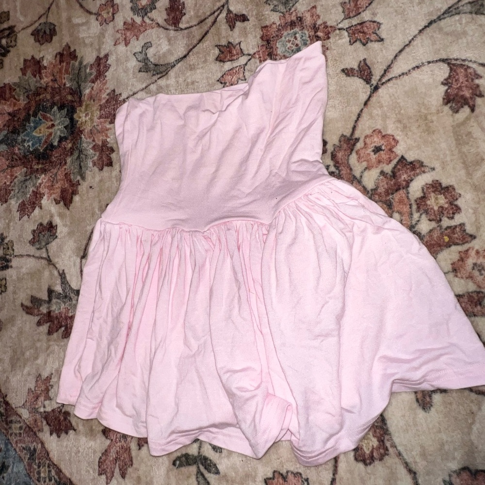 Baby pink flowy mini skirt